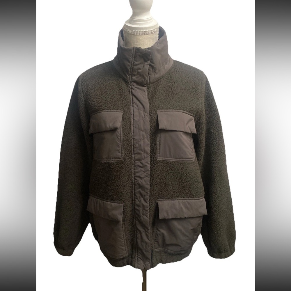 Vuori Olive Utility Jacket